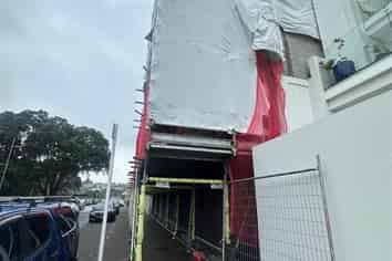 Prime Browns Bay Waterfront F&B