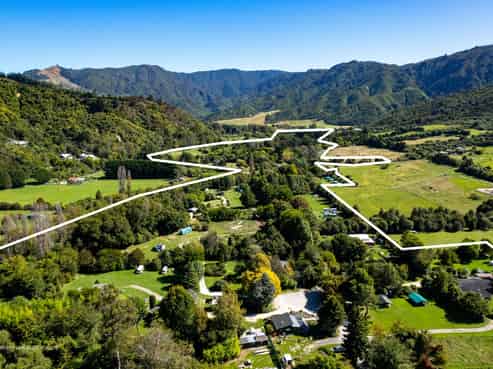 54 Harvey Road, Marahau