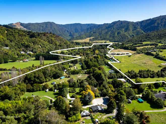 54 Harvey Road, Marahau