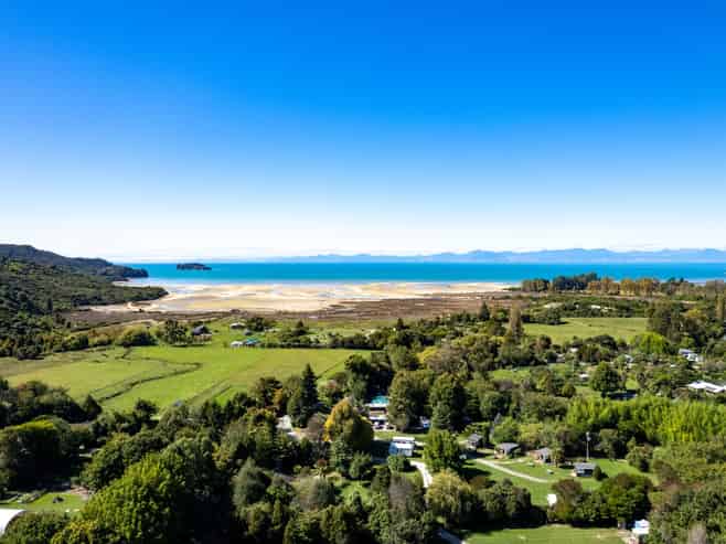 54 Harvey Road, Marahau