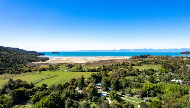 54 Harvey Road, Marahau