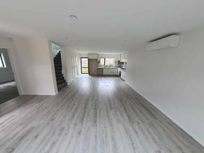 Auckland - Address withheld