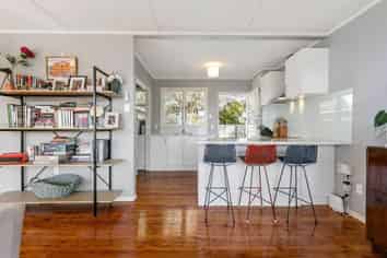 2/276 Rosebank Road, Avondale