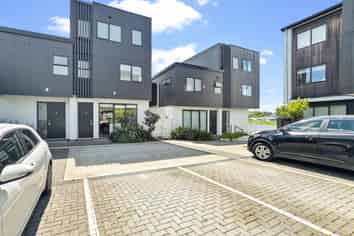 2D Cardinal Place, Glendowie