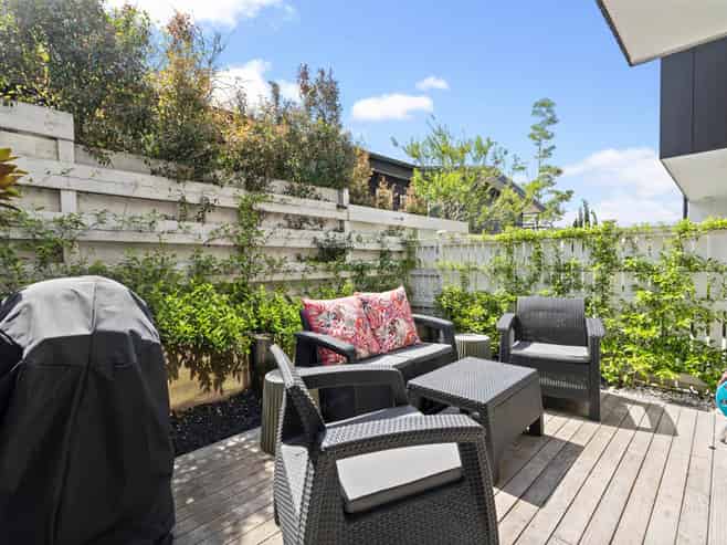 2D Cardinal Place, Glendowie