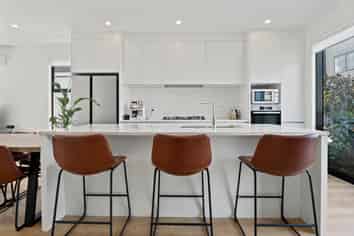 2D Cardinal Place, Glendowie