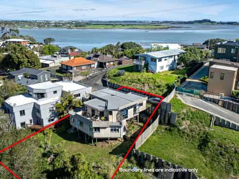 24a Hoskins Avenue, Hillsborough