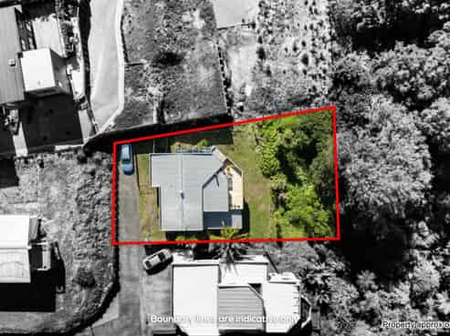 24a Hoskins Avenue, Hillsborough