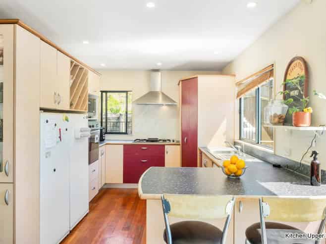 24a Hoskins Avenue, Hillsborough