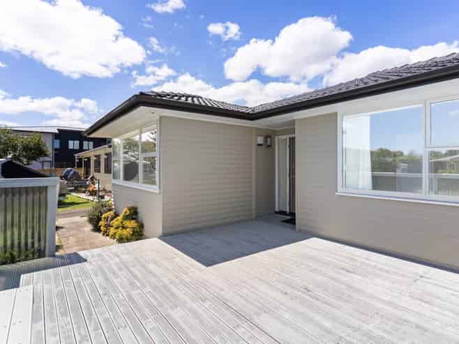 6 Coptic Place, Mangere East