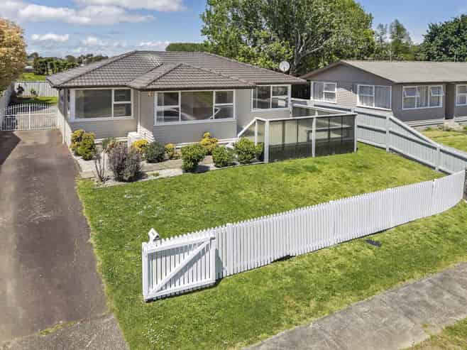 6 Coptic Place, Mangere East