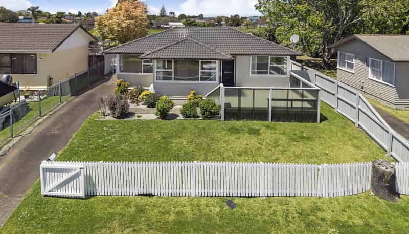 6 Coptic Place, Mangere East