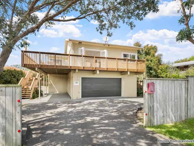 871 Whangaparaoa Road, Manly