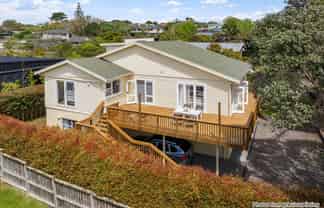 871 Whangaparaoa Road, Manly