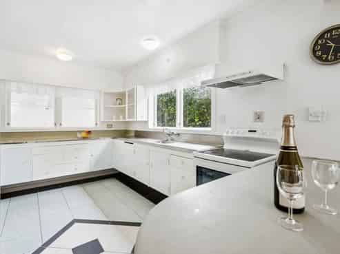 1230 New North Road, Mount Albert