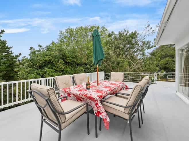 1230 New North Road, Mount Albert