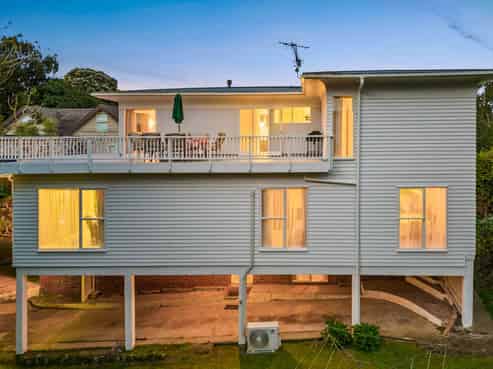 1230 New North Road, Mount Albert