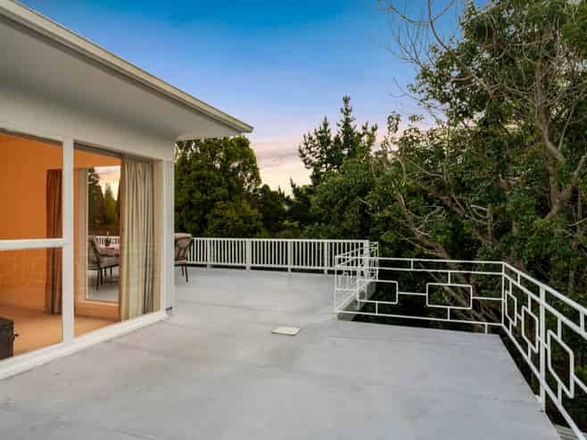 1230 New North Road, Mount Albert