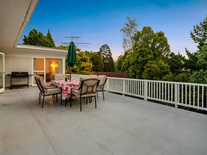 1230 New North Road, Mount Albert