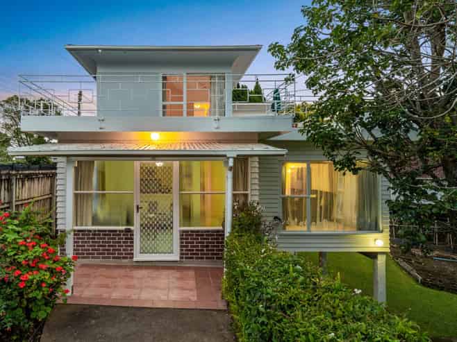 1230 New North Road, Mount Albert