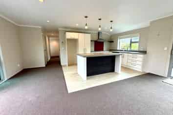 20A Manukau Rd, Raglan