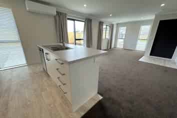 19 Salkeld Pl, Woodend