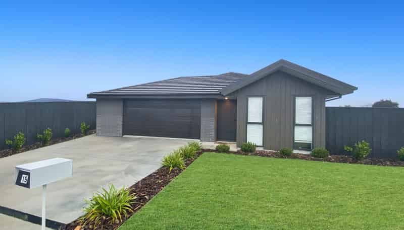 19 Salkeld Pl, Woodend