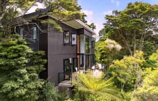 45 Laingholm Drive, Laingholm