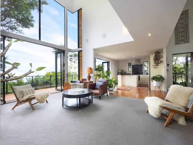 45 Laingholm Drive, Laingholm