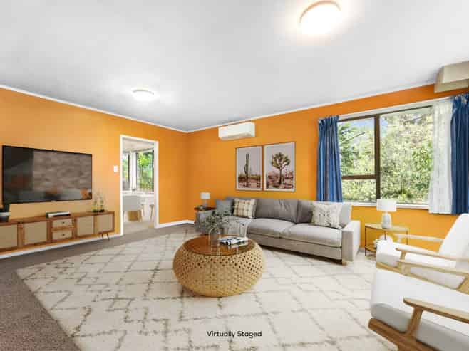 17 Gerontius Glade, Torbay