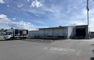 Tenanted warehouse with chiller & loading dock