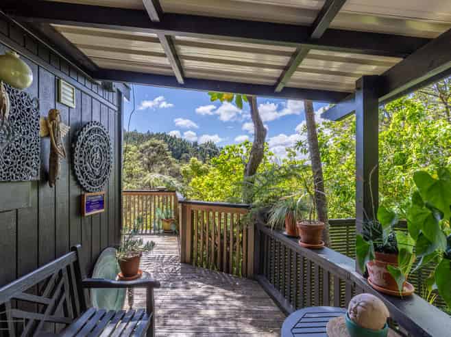 28 Wood Bay Road, Titirangi