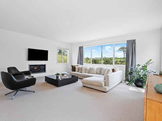 13 Emerald Way, Albany