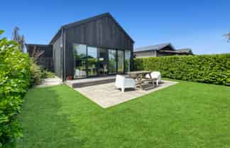 30 Allard St, Edgeware