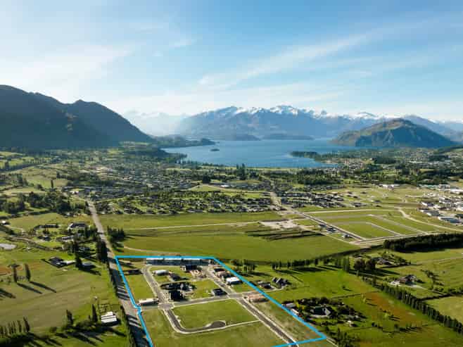 14 Applewood Place, Wanaka