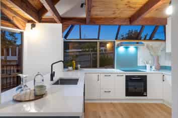 1A Beulah Avenue, Rothesay Bay