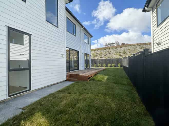 25 Pekanga Road, Millwater