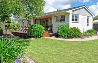 13 Newman Avenue, Brightwater