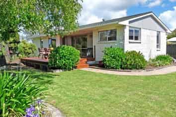 13 Newman Avenue, Brightwater