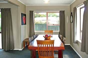 13 Newman Avenue, Brightwater