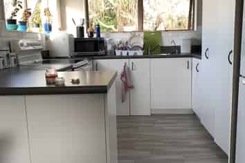 13 Newman Avenue, Brightwater