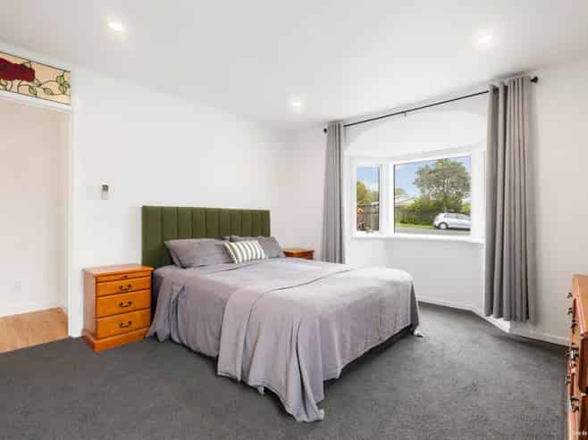 114 Sunnyside Road, Sunnyvale