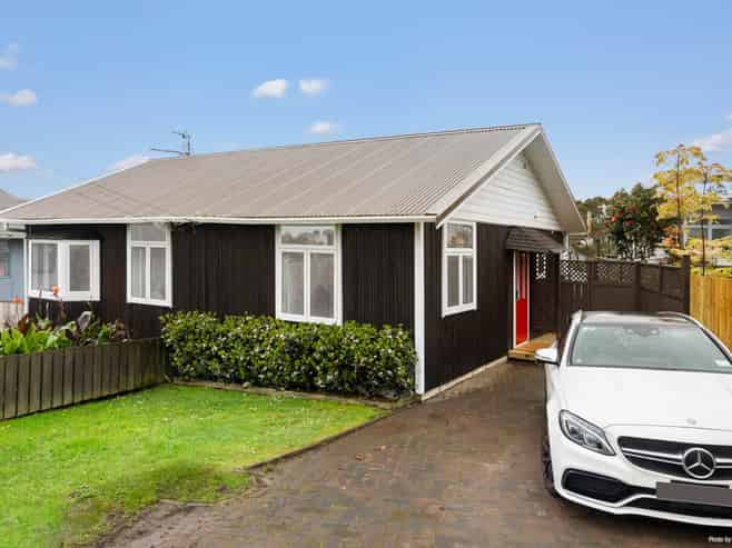 114 Sunnyside Road, Sunnyvale