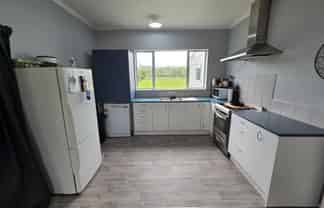 11 Lowery Street, Milton