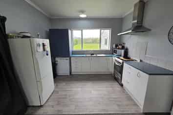 11 Lowery Street, Milton