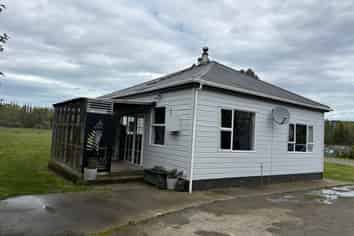 11 Lowery Street, Milton