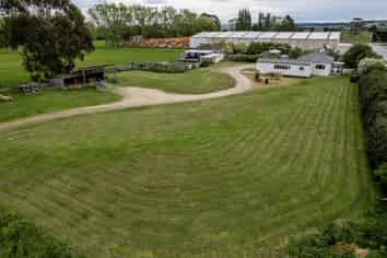 11 Lowery Street, Milton