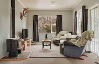 11 Lowery Street, Milton