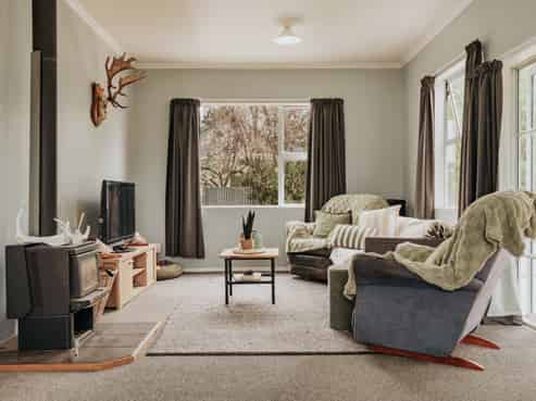 11 Lowery Street, Milton