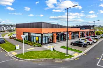 Premium Investment with 6 Tenants 